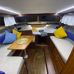 Laura Boat Bateau-hôtel Sant Adrià de Besòs